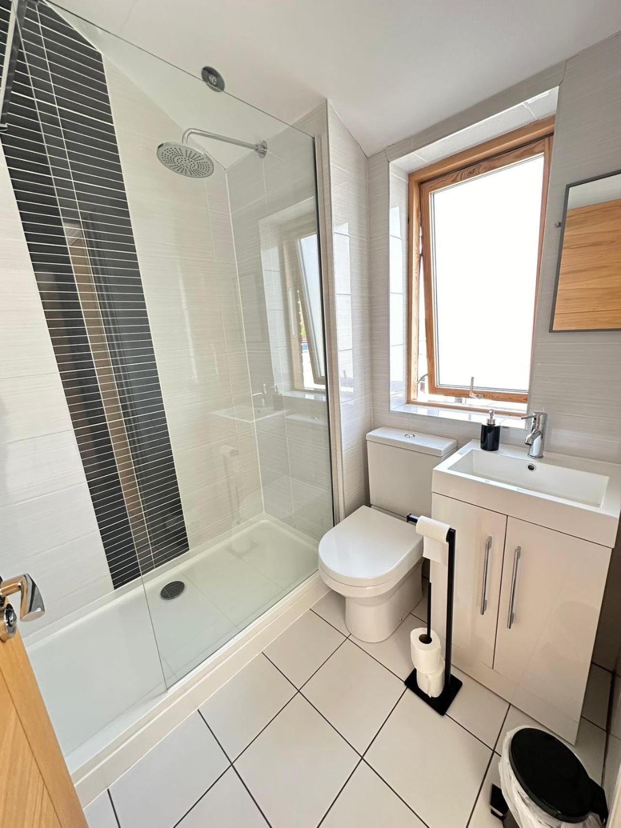 ברמינגהאם Spacious 4Br 4Ba Gated Townhouse With Balconies, Central Jq מראה חיצוני תמונה